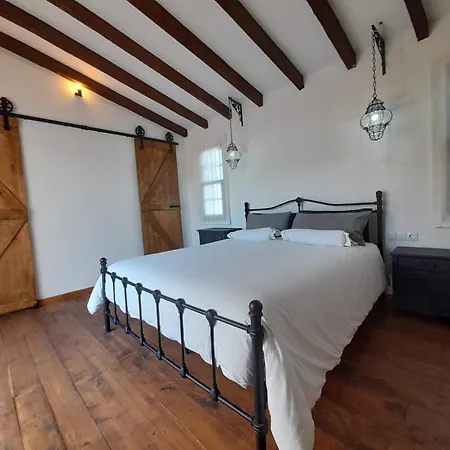 Casa Del Castillo Con Piscina Nyaraló Denia
