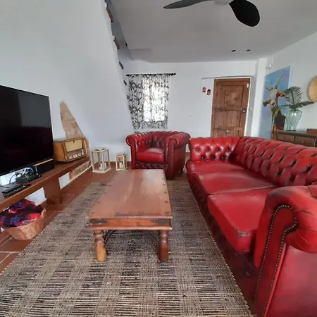 Casa Del Castillo Con Piscina Hébergement de vacances Dénia